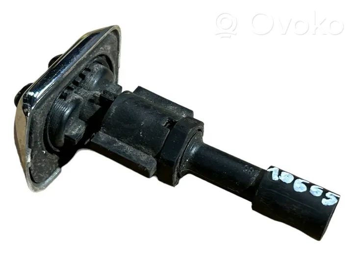 BMW 7 E38 Headlight washer spray nozzle 