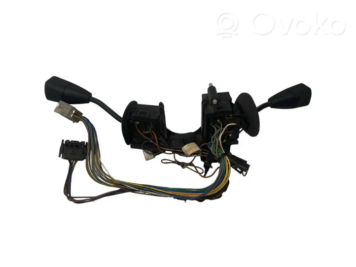 BMW 5 E39 Leva/interruttore dell’indicatore di direzione e tergicristallo 1162088