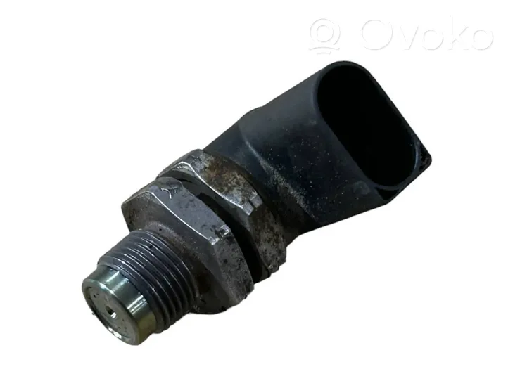 BMW 5 E60 E61 Capteur de pression de carburant 0281002497