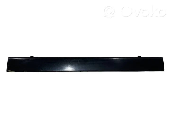 BMW 5 E39 Rivestimento del vano portaoggetti del cruscotto 8185256