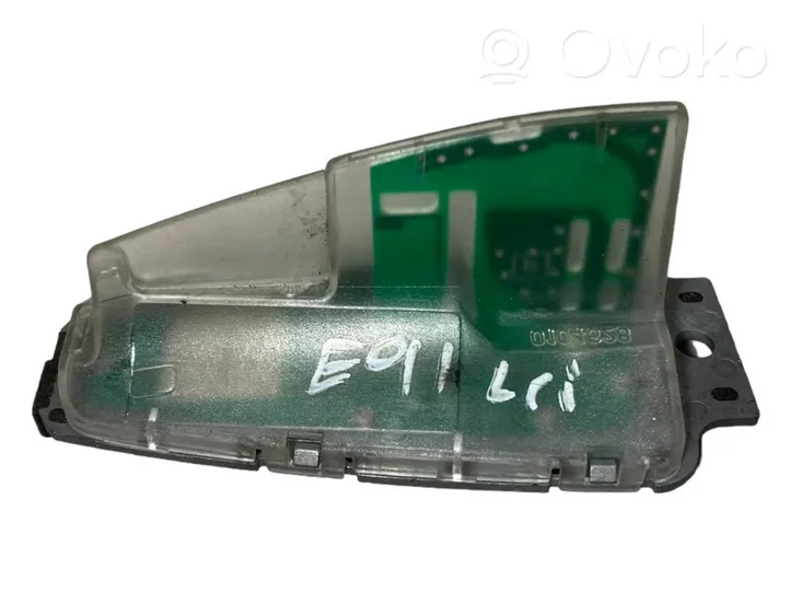 BMW 3 E90 E91 Aerial GPS antenna 6940417