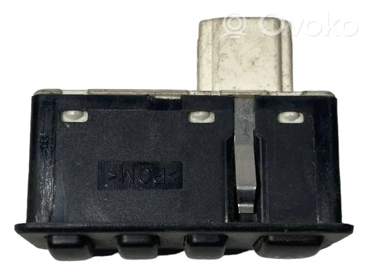 BMW 5 E39 Seat control switch 8352160