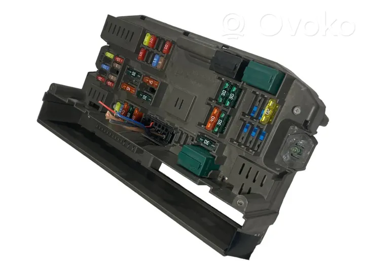 BMW X5 E70 Module de fusibles 6931690