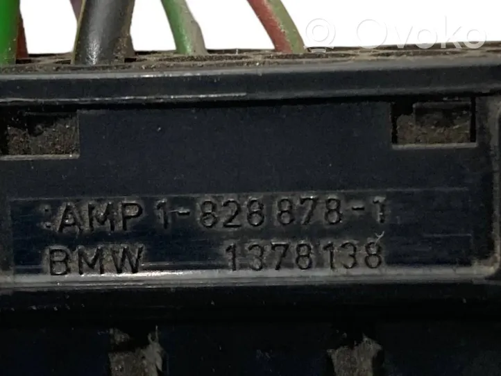 BMW 5 E34 Przekaźnik blokady zapłonu 1378138