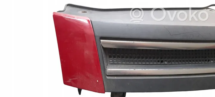 Fiat Panda II Maskownica / Grill / Atrapa górna chłodnicy 735353899