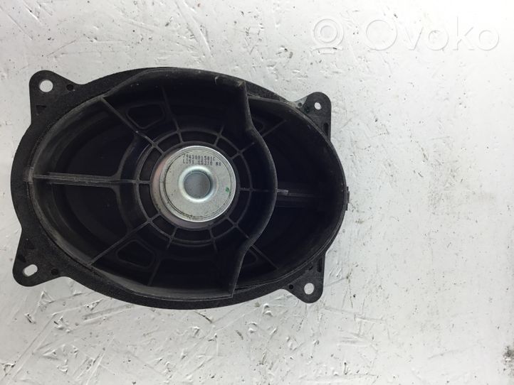 Toyota Land Cruiser (J150) Subwoofer-bassokaiutin 861600WD10