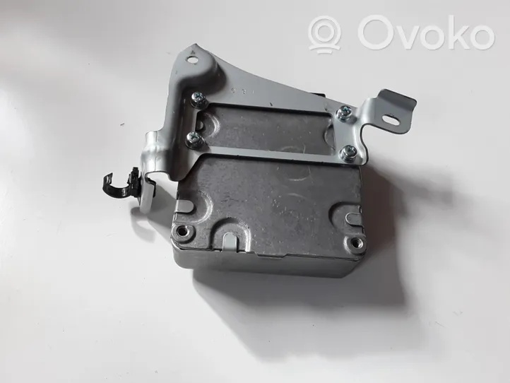 Toyota Yaris Unidad de control/módulo de la dirección asistida 896500D342