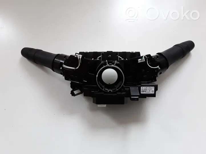 Mitsubishi L200 Leva/interruttore dell’indicatore di direzione e tergicristallo 8617A580