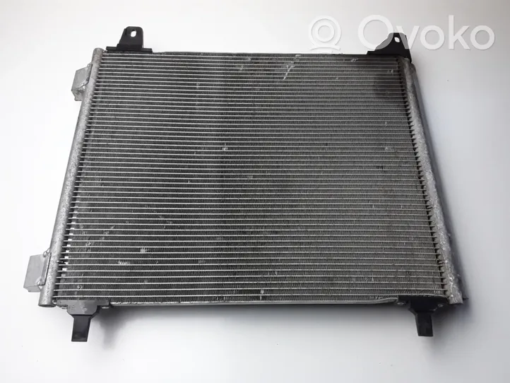 Opel Corsa F Jäähdyttimen lauhdutin (A/C) 9825359280