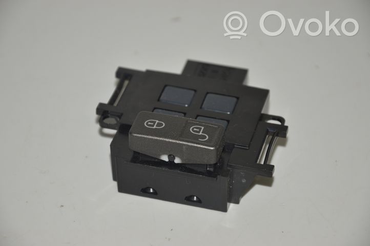 Land Rover Discovery 4 - LR4 Interruttore a pulsante della chiusura centralizzata AH2214017BA