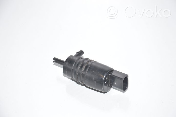 BMW i3 Pompa spryskiwacza lampy przedniej 7388349