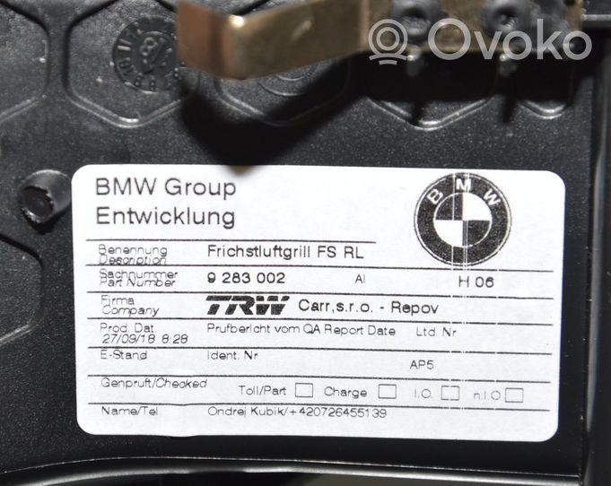 BMW i3 Copertura griglia di ventilazione laterale cruscotto 9283002