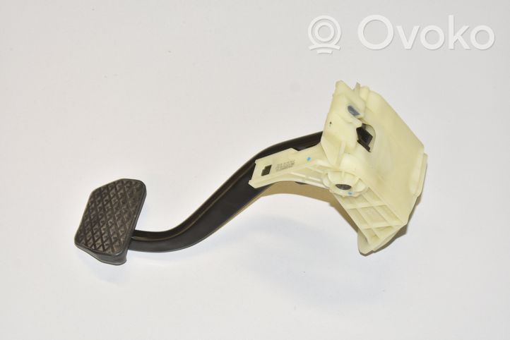 BMW 4 F36 Gran coupe Brake pedal 6860647