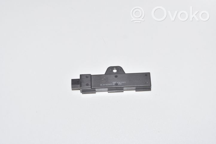 BMW 2 F45 Antena wewnętrzna 