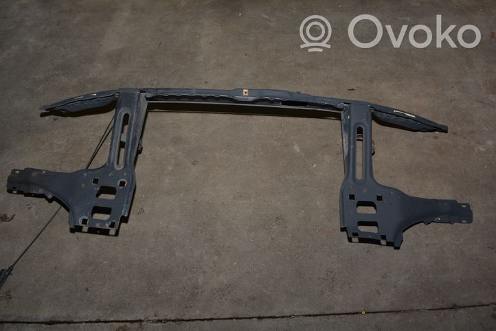 Land Rover Range Rover L322 Staffa del pannello di supporto del radiatore parte superiore 