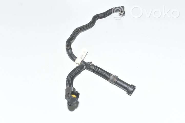 BMW 7 G11 G12 Tuyau d'alimentation conduite de carburant 8571673