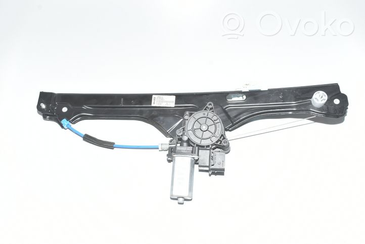 BMW 2 F46 Elektryczny podnośnik szyby drzwi przednich 