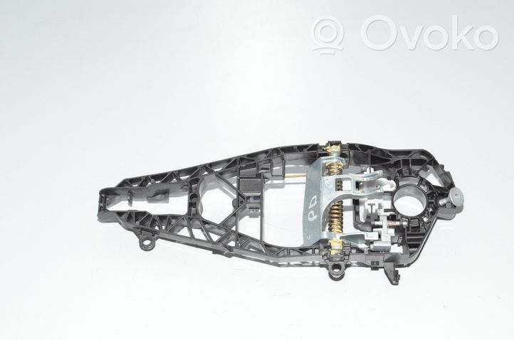 BMW 2 F45 Klamka/wspornik zewnętrzny drzwi przednich 7293186