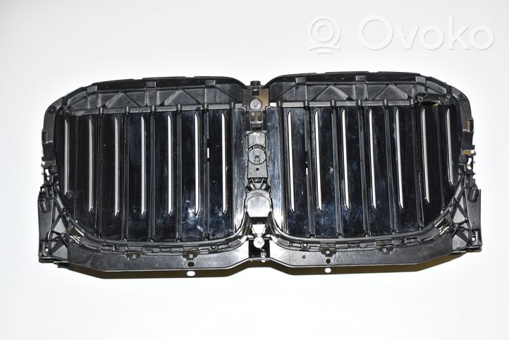 BMW X7 G07 Maskownica / Grill / Atrapa górna chłodnicy 