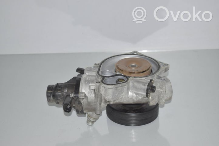 BMW 5 G30 G31 Vesipumppu 7645961