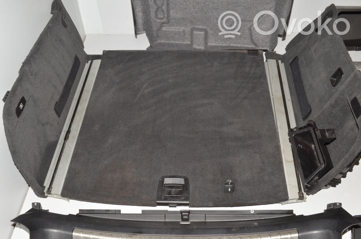 BMW X6 E71 Tapicerka bagażnika / Komplet 