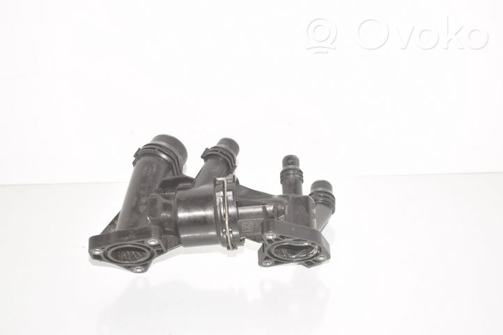 BMW X7 G07 Termostat / Obudowa termostatu 