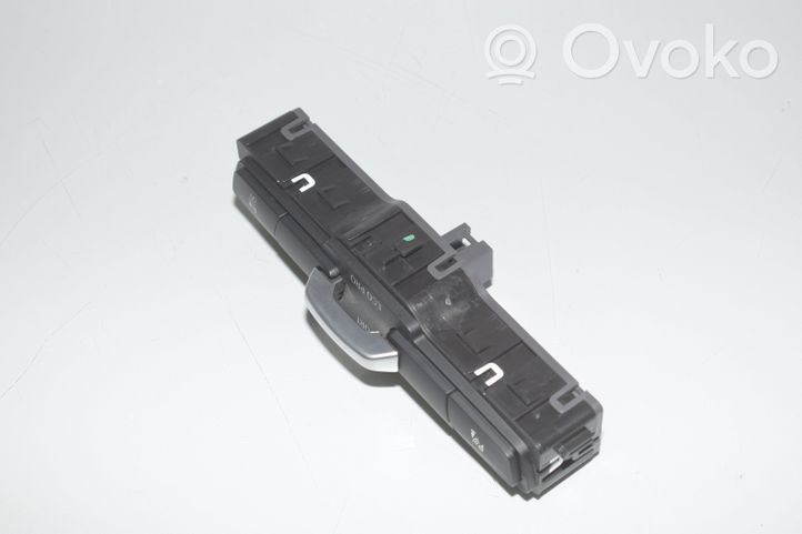 BMW 2 F45 Przycisk / Włącznik czujnika parkowania PDC 