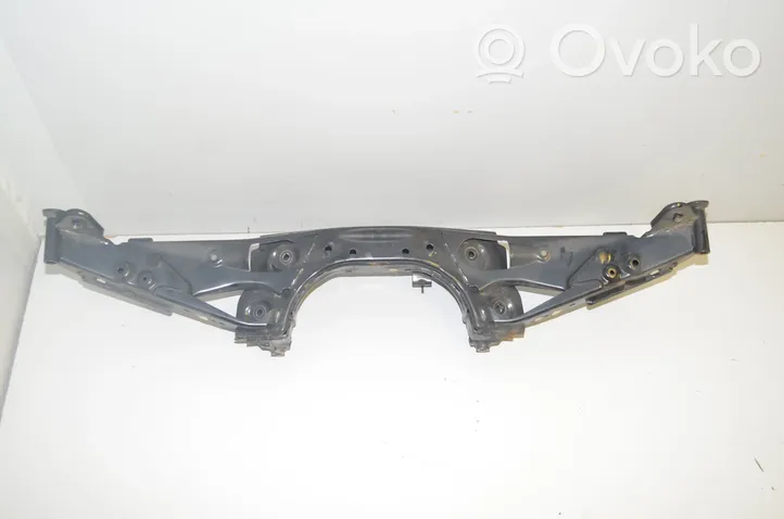 BMW 1 F40 Galinis traversas 6851560