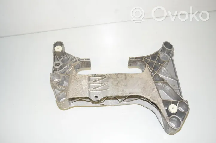 BMW 3 G20 G21 Supporto di montaggio scatola del cambio 9485335