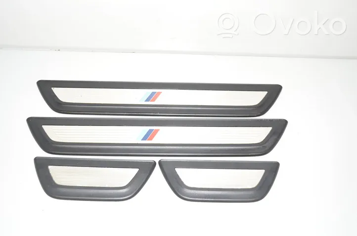 BMW X3 F25 Garniture de protection de seuil intérieur 8050461