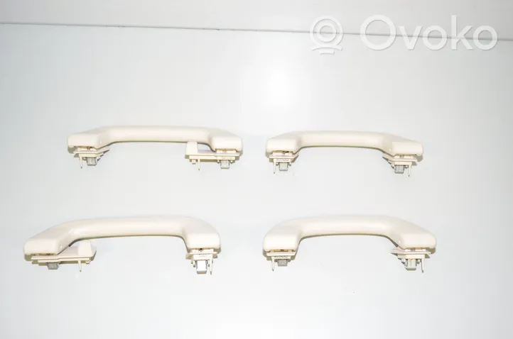 BMW 3 G20 G21 Un set di maniglie per il soffitto 7475742