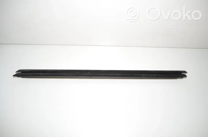 BMW 3 G20 G21 Moulure/baguette de porte avant 7407419