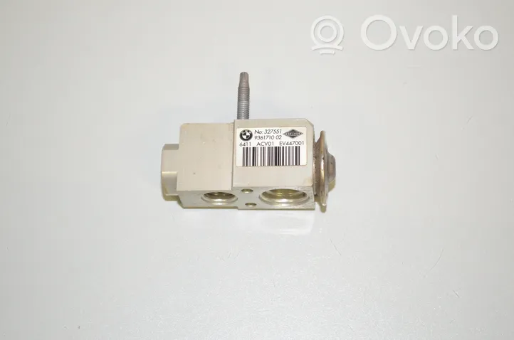 BMW 5 G30 G31 Valvola ad espansione dell’aria condizionata (A/C) 9361710