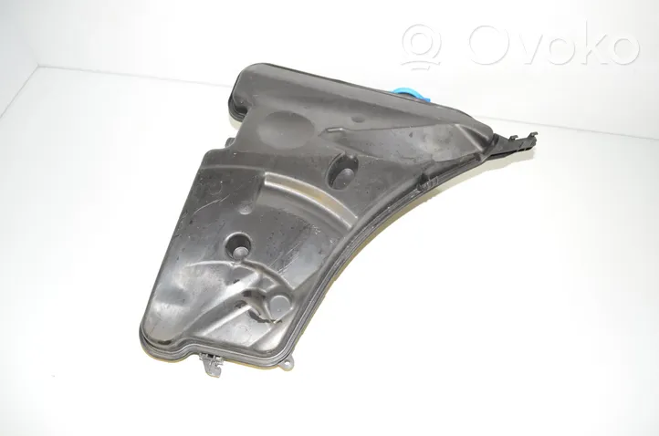 BMW 5 G30 G31 Serbatoio/vaschetta liquido lavavetri parabrezza 7357287