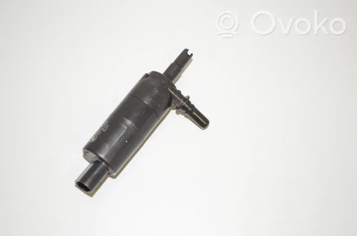 BMW 2 F22 F23 Pompa spryskiwacza lampy przedniej 7217792