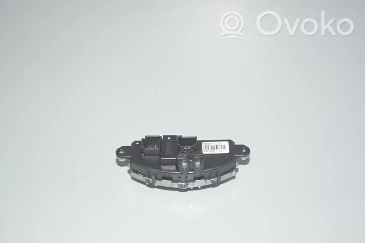 BMW 2 F22 F23 Résistance moteur de ventilateur de chauffage 9319919