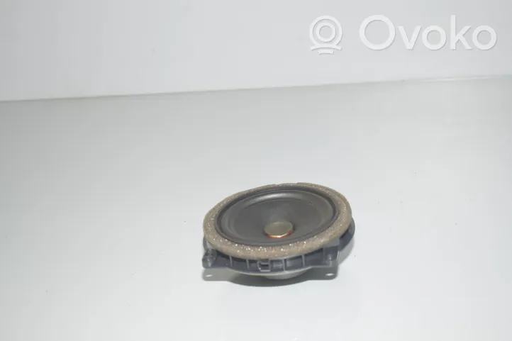 BMW 2 F22 F23 Enceinte de porte arrière 9288769