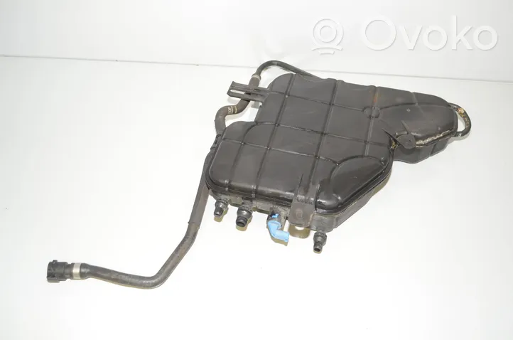 BMW 6 F06 Gran coupe Vase d'expansion / réservoir de liquide de refroidissement 8610819