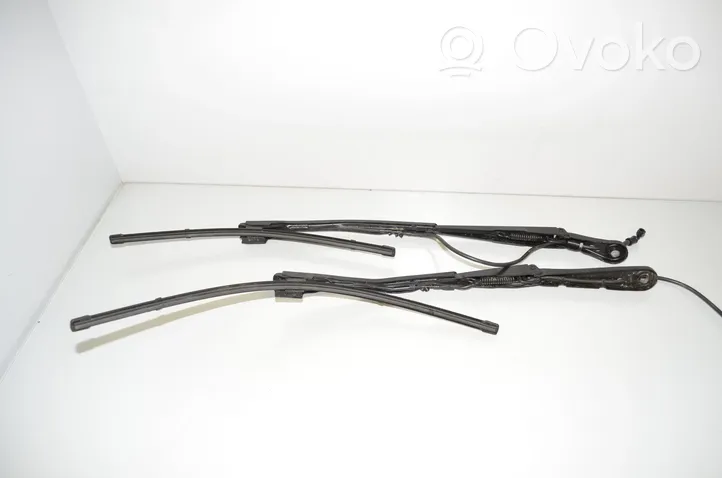 BMW 3 G20 G21 Balai d'essuie-glace avant 9448919