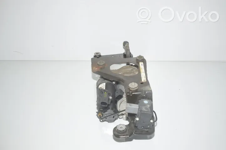 BMW X6 E71 Air suspension compressor/pump 6859714