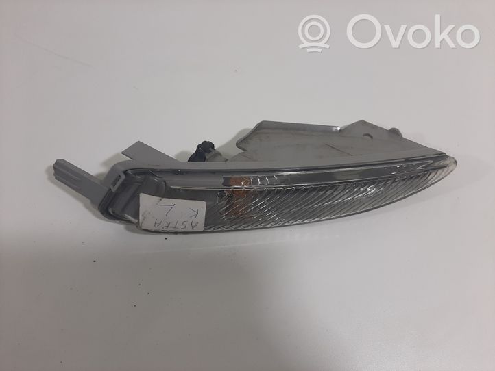 Opel Astra J Indicatore di direzione anteriore 13367142