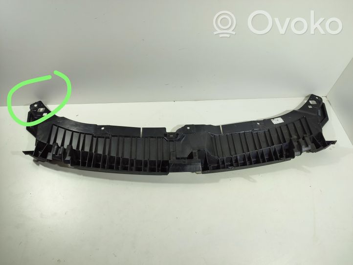 Mercedes-Benz GLA W156 Radiatoru dekoratīvā apdare A2478858203