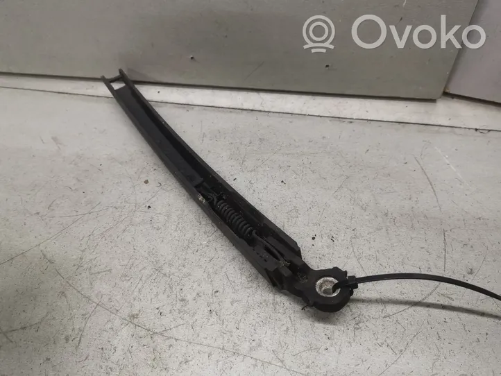 Volkswagen Touran I Ramię wycieraczki szyby tylnej 1T0955707A