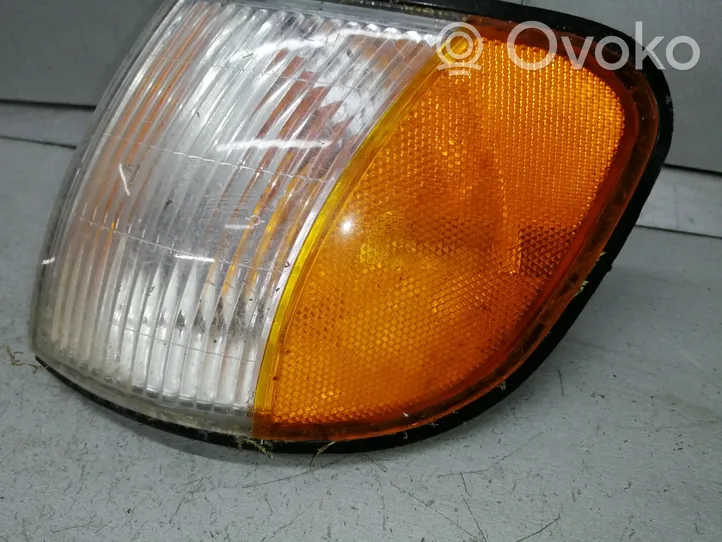 KIA Sportage Front indicator light 