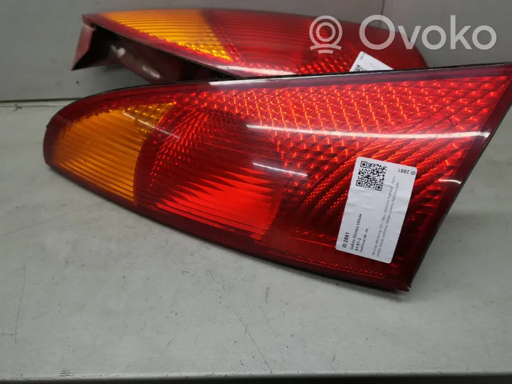 Ford Focus Lampy tylne / Komplet XS413405