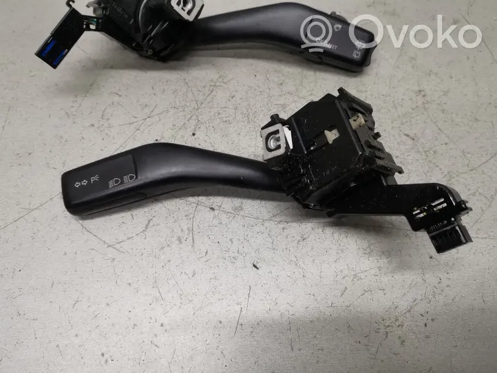 Volkswagen Golf V Leva/interruttore dell’indicatore di direzione e tergicristallo 1K0953519A