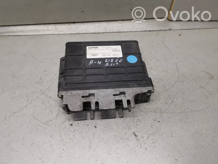 Audi A4 S4 B5 8D Module de contrôle de boîte de vitesses ECU 01N927733R