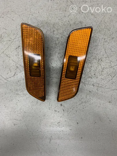 Volvo S80 Front fender indicator light 9190951