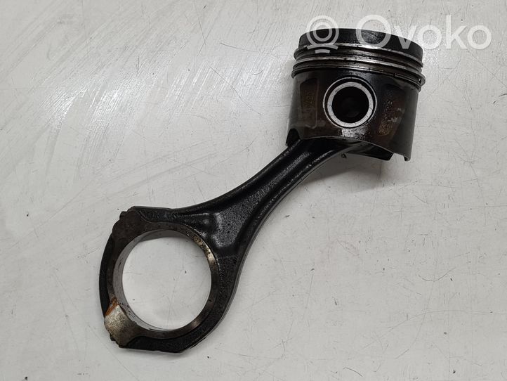 Mercedes-Benz GL X166 Piston 6423845