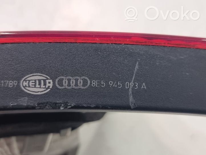 Audi A4 S4 B7 8E 8H Feux arrière sur hayon 8E5945093A